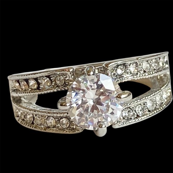Vintage Silver Cubic Zirconia Cocktail Engagement Ring Size 6 7 8 9 RhodiumPlate - Picture 1 of 15